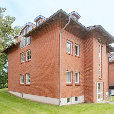 Ferienwohnung Ostseebutt Mit Terrasse Im Kaiserhof 2 Kellenhusen Buitenkant foto