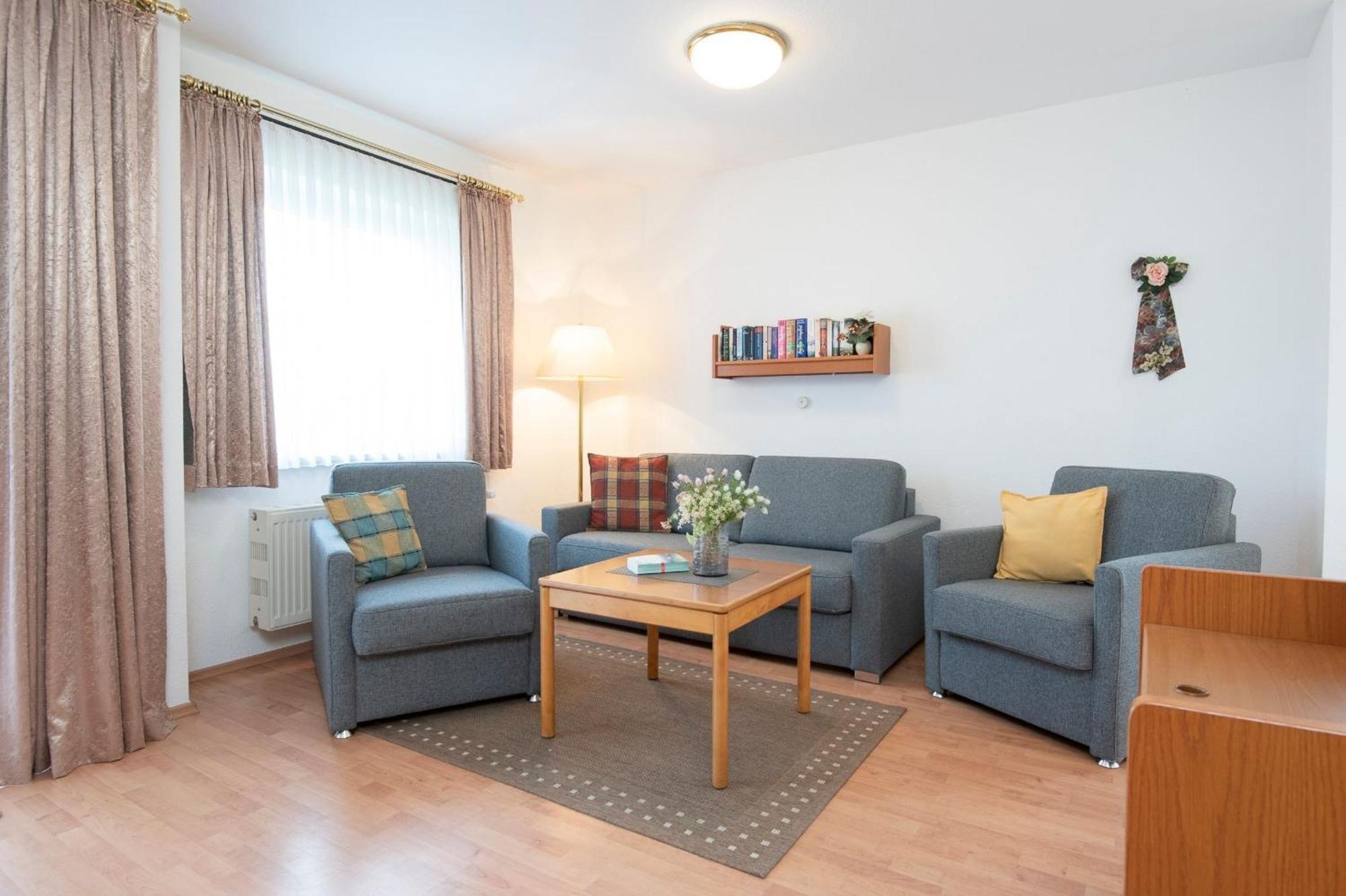 Ferienwohnung Ostseebutt Mit Terrasse Im Kaiserhof 2 Kellenhusen Buitenkant foto